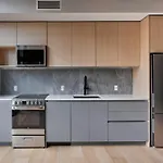 Riversuites At The Battery
